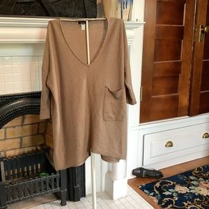 Kerisma Raven slouch sweater‎ ! Great preloved condition. In camel color